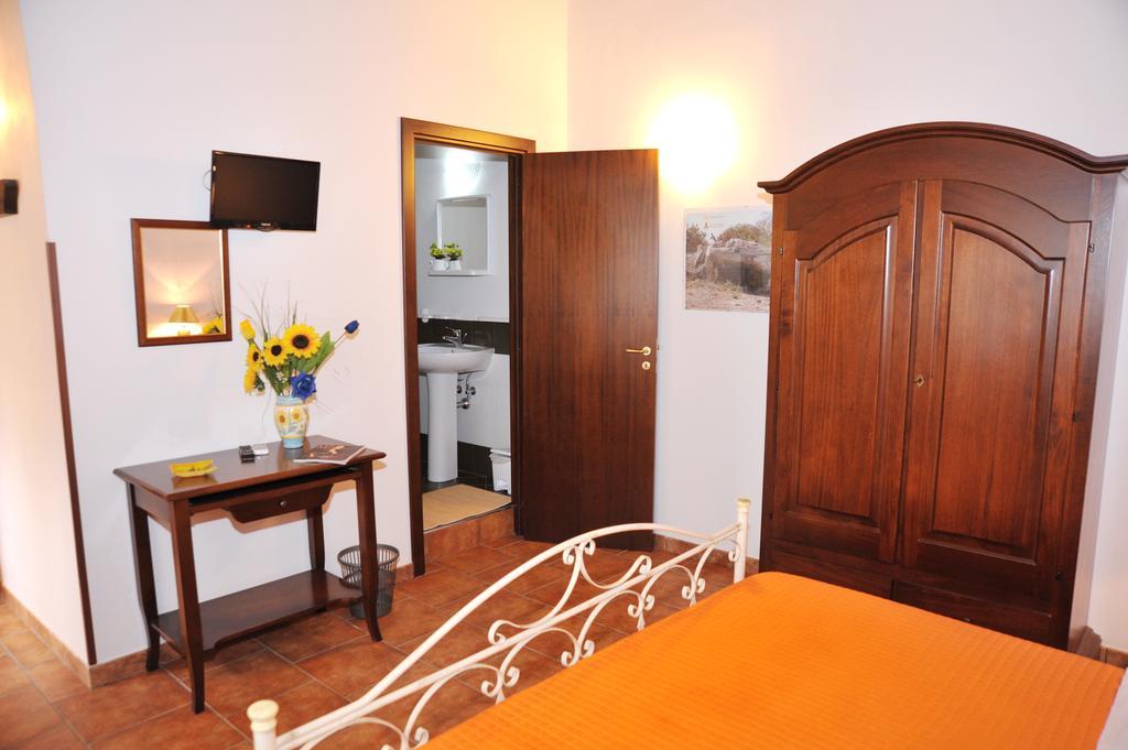 Locanda Rurale Santa Marta アヴォラ エクステリア 写真